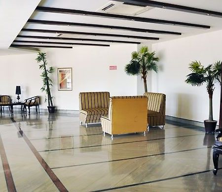 Hotel Ark Continental Rudrapur Esterno foto